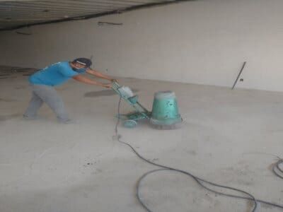 Lixamento de Piso Industrial